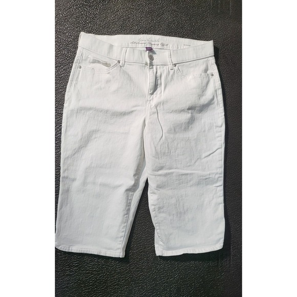 Gloria Vanderbilt Bermuda Shorts All Around Slimming White Denim Size 12 - Picture 1 of 7